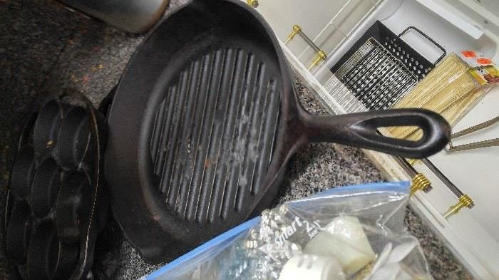 Cast iron lodge pan ( yes we washed )