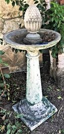 Pedastal bird bath
