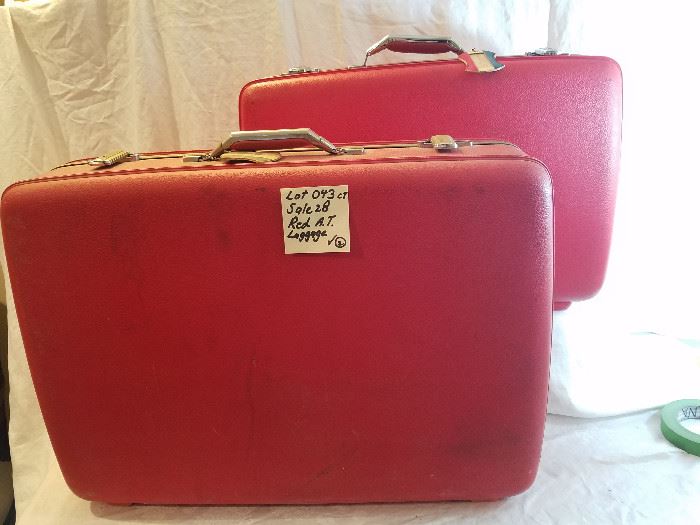 Vintage American Tourister Red Tiara Luggage Set   http://www.ctonlineauctions.com/detail.asp?id=678211