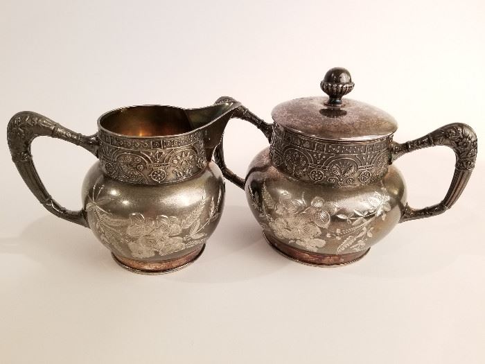 Antique Barbour Bros. Quadruple Silverplated Sugar and Creamer Set and More http://www.ctonlineauctions.com/detail.asp?id=678216