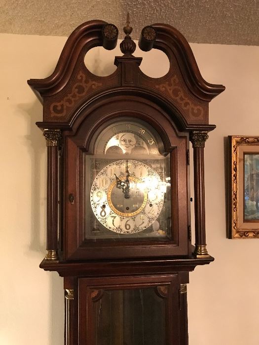Ridgeway 1981 Yorktown 100th anniversary grandfather clock