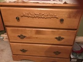 31FURNITUREDresserWihRoses