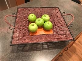 AccessoriesBasketSquareWHandles