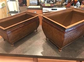 ACCESSORIESPlantersMetal