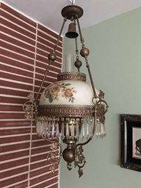Very nice old lamp. NOT electrified!