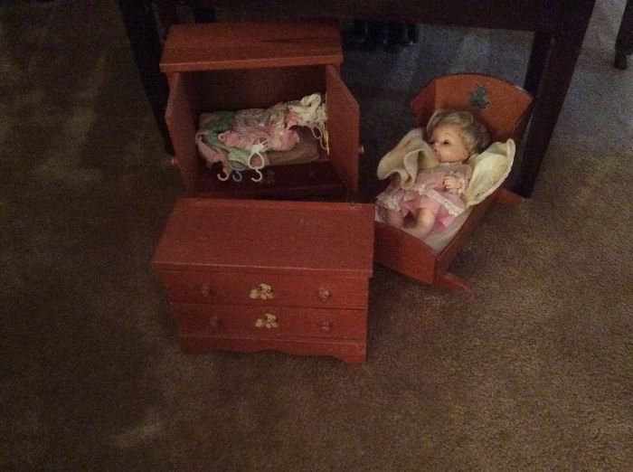 3 piece set of doll house furniture. 