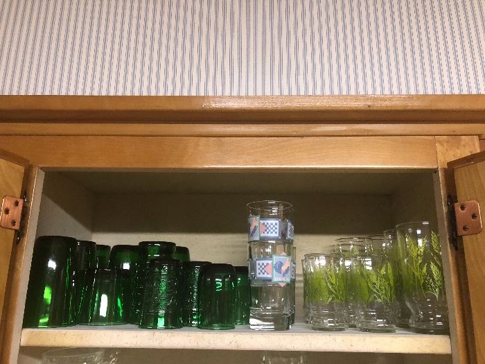Assortment of glassware 