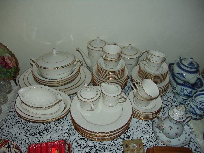 Set of Lenox china with gold band, "Tulane" pattern