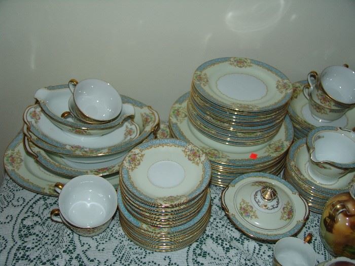 Large set of Nortake china, "Chevonia" pattern