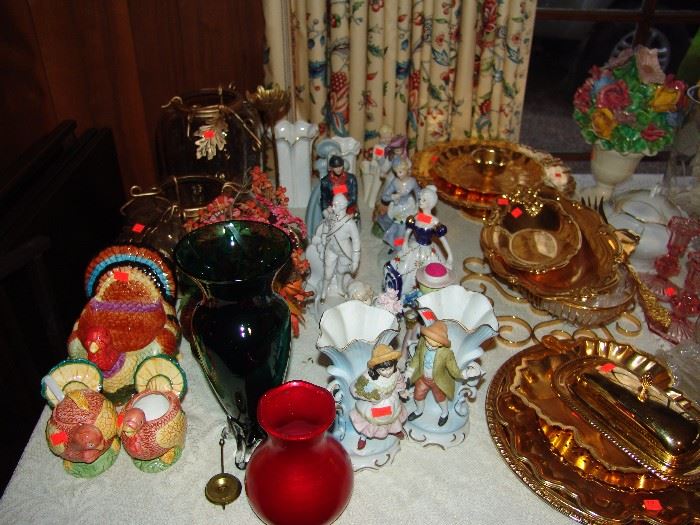 Assortment of ceramics and gold plated wares