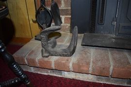 Antique Blakey's No 2 Paragon 1884 Cast Iron Shoe Repair Form. An innovative patented cobbler's anvil with 3 different positions of use: larger sole, smaller sole and heel. Great tool for an itinerant craftsman.