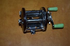 Vintage Penn Peer No 109 Fishing Reel. This Estate includes many very nice Fishing Rod and Reel Combinations