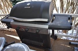 Char-Broil Grill in nice condition
