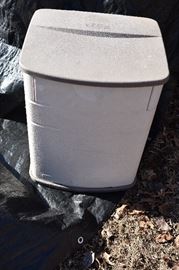 Rubbermaid Garden Utility Storage