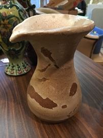 Pres Kors pottery vase