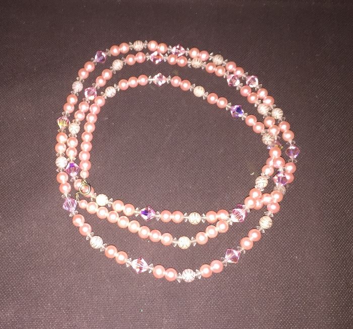 Vintage pink bead and crystal necklace 