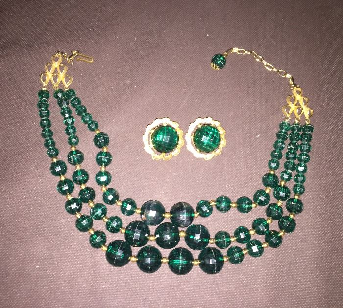 Vintage green beaded necklace and earring set 