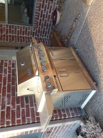 Excellent Gas Grill all stainless steel