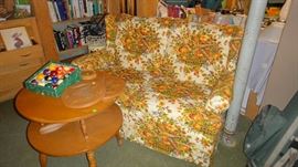 Ethan Allen Vintage Love seat Sofa, excellent condition, hard wood maple two tier table