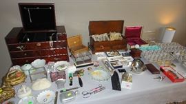 Vintage Costume Jewelry, Jewelry Boxes