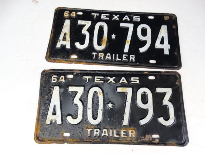 2 TX Trailer License Plates