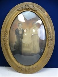 Antique Oval Picture w Frame