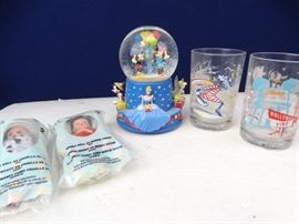Disney Studio Glasses, Snow Globe