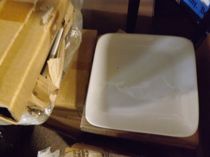 crate & barrel white dishes boxed