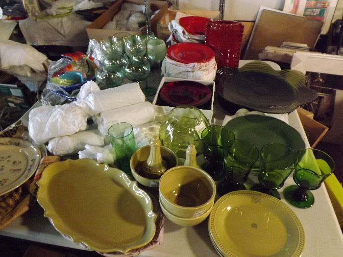lots more glass/ceramics from the warehouse!