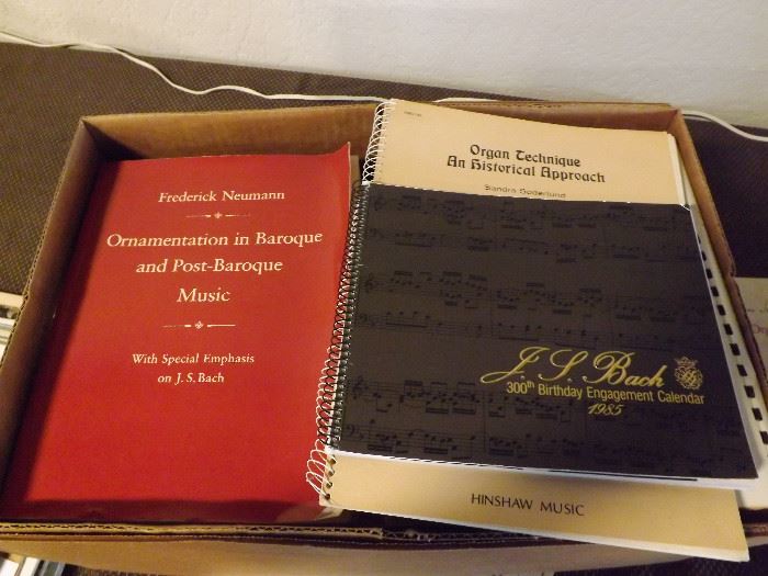 organ/classical music books