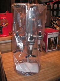 Bottle booze dispenser