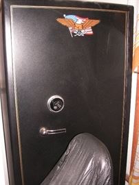 Cannon gun safe with combo & key