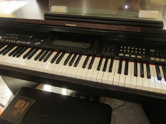 Technics keyboard piano $10,000 new