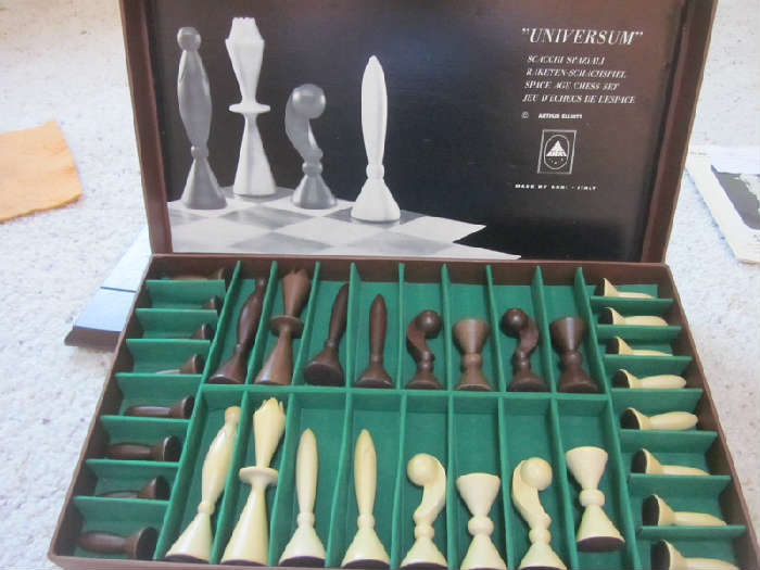 Anri wooden chess Set