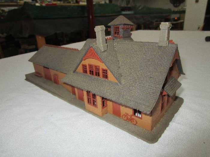 HO Scale Model Railroad Building/Structure