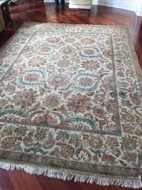 23. Handmade Oriental Wool Rug in Floral Motif in Earthtones (9' x 12'6")