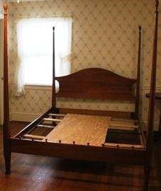 Antique pencil post bed