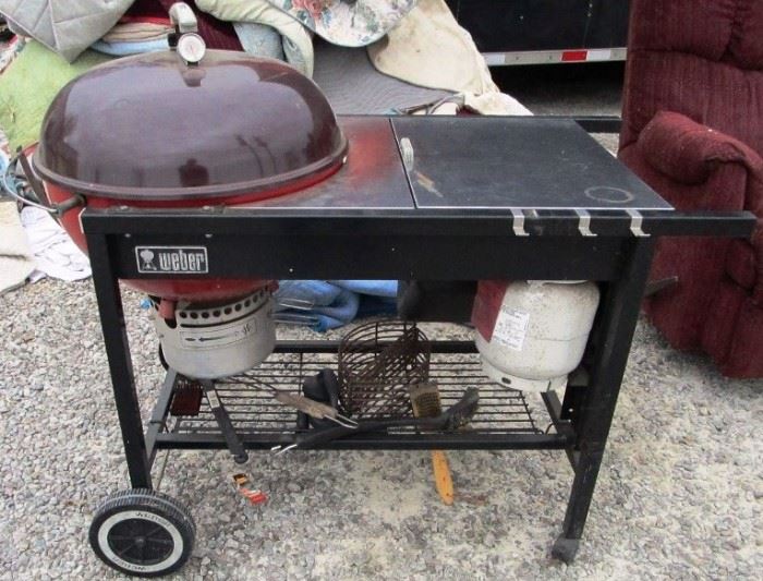 Nice Weber gas grill
