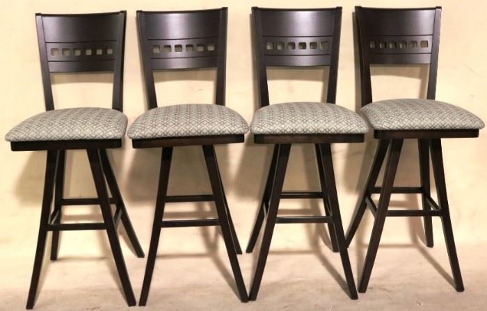 #5917 Set of 4 bar stools by Norwalk