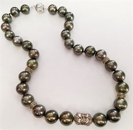 14KT Tahitian Pearl necklace