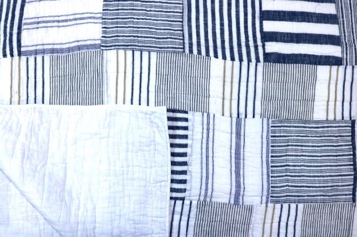 #6690 Blue/ white patch quilt
