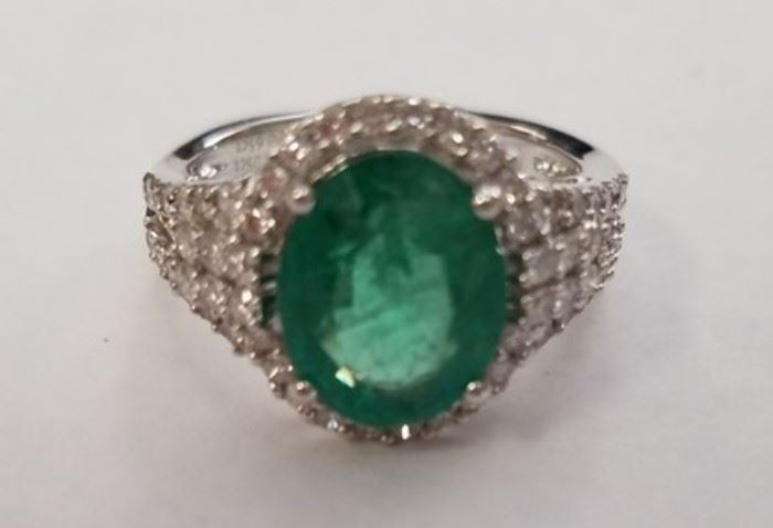 18KT 3 Carat Emerald/diamond ring