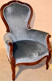 Walnut gentleman's chair