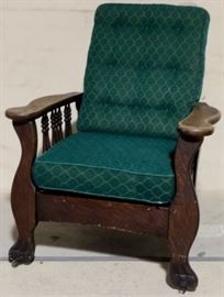 Antique oak Morris chair