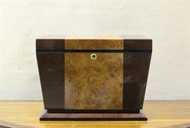 Fantastic inlaid humidor