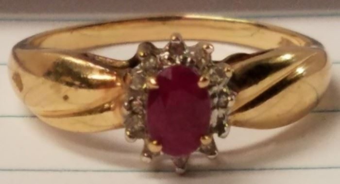 sz 9-1/2 10K Ruby & Diamonds Ring