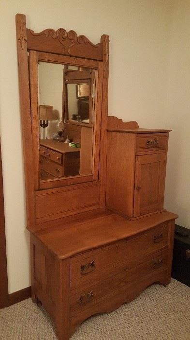 Gentleman's mirrored dresser
