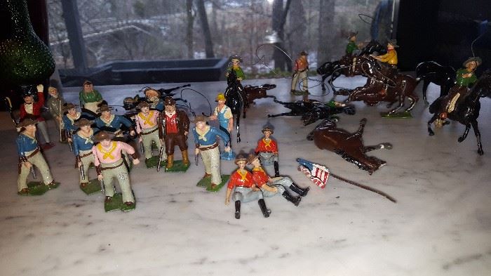 Britain Company Figurines
 War of Northern Aggression started at Fort Sumter by the Confederate Army April 12, 1861
 Figurines, and cowboys