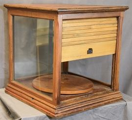VINTAGE GENERAL STORE COUNTER DISPLAY CASE