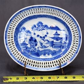 CHINESE EXPORT CANTON B&W SMALL PLATTER 